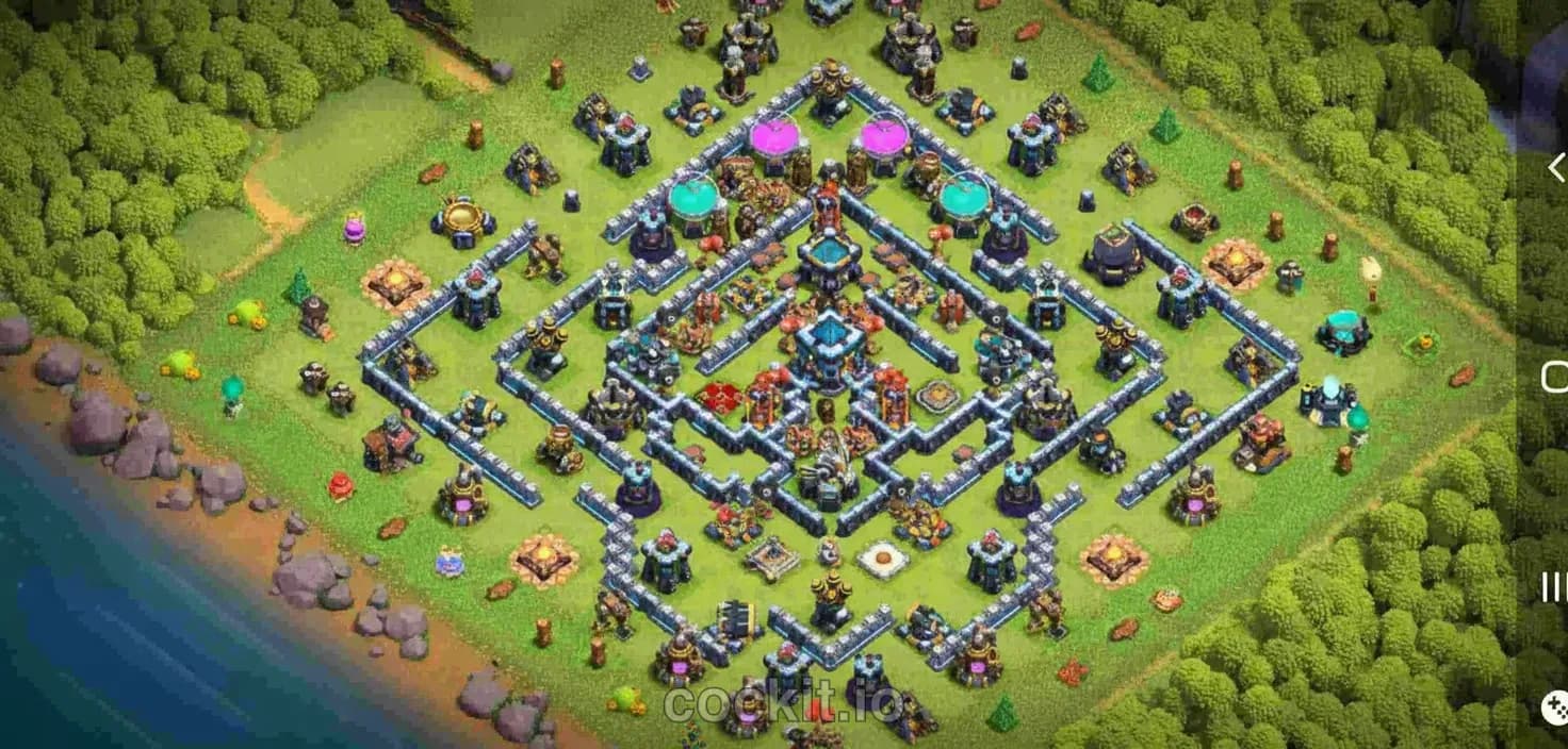 TH13 Trophy Base